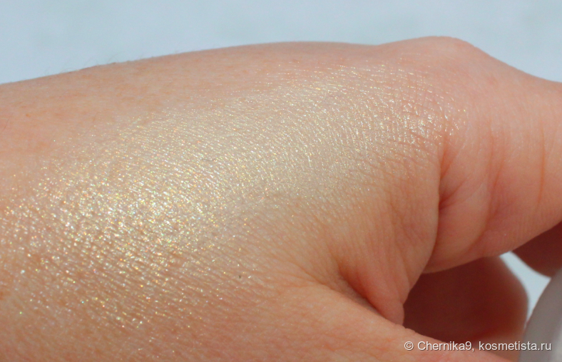 Вспышка в дневном пасмурном свете