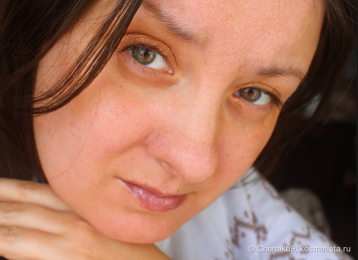 В естественном дневном свете под другим ракурсом