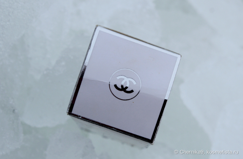 Немного помятая крышечка коробочки