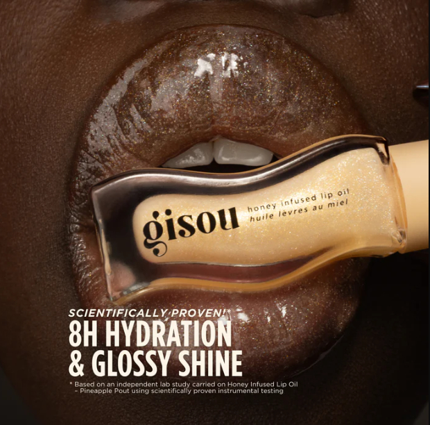 Промо фото на тёмных губах