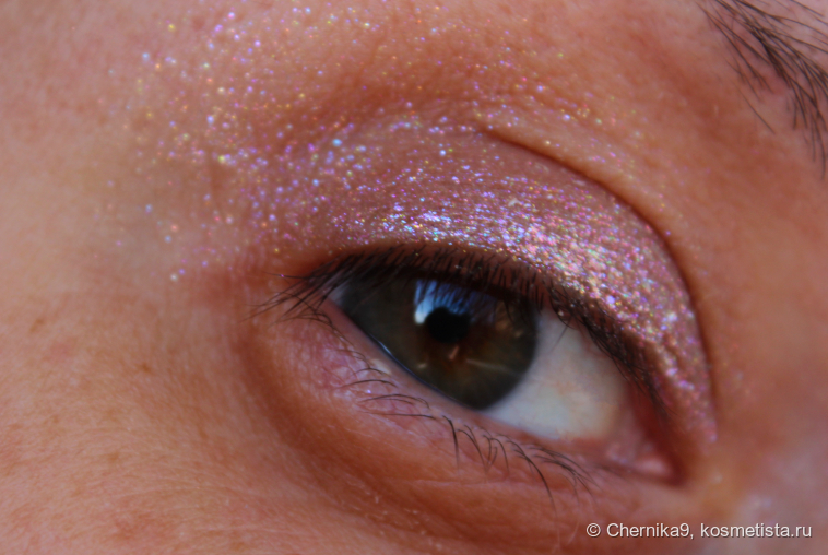 В тени: нанесла чуть-чуть