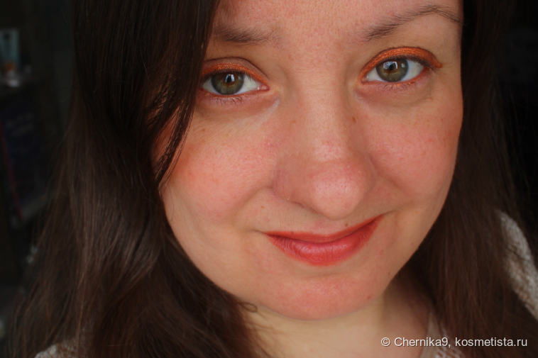 Чуть дальше от окна: полный образ