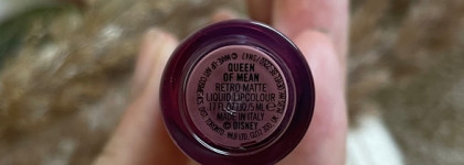 Новинка, с которой я ощутила себя Круэллой Де Виль. Жидкая матовая помада Retro Matte Liquid Lipcolour от MAC, оттенок Queen Of Mean