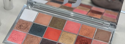 Лимитка Byredo, палетка теней Flora Kalahari. И другие палетки мне теперь не нужны