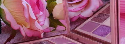 Розовая красавица от Huda Beauty Light Nude Obsessions Eyeshadow Palette