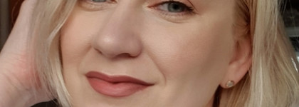 Набор в дорожном формате Absolu Blonde Kerastase - прекрасный повод познакомится с уходом для волос Kerastase