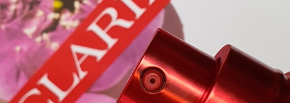 Концентрат с эффектом лифтинга для кожи вокруг глаз Clarins Total Eye Lift