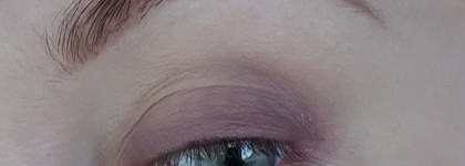 Легкий и максимально простой макияж в желтых тонах. Фото урок