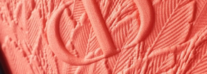 Нереально красивые румяна. Dior Rouge Blush Fall 2021в оттенке 462 Coral Flight