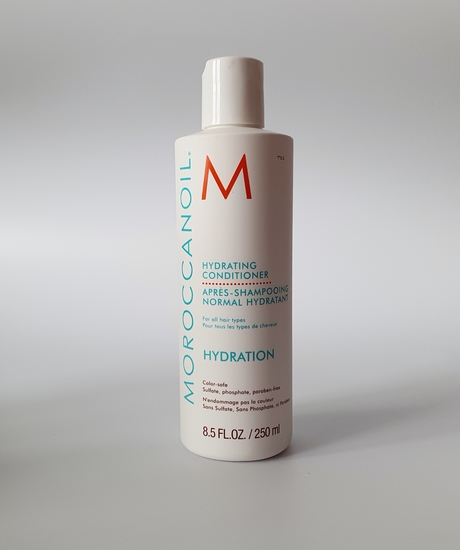 Увлажняющий уход за волосами Hydrating Moroccanoil и мощная электризация