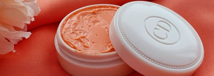 Лучший питательный крем для ногтей Dior Creme Abricot Fortifying Cream For Nails