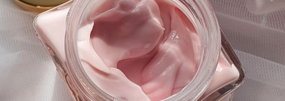 ВВ крем с нежным ароматом розы для невест. ВВ creme hydratante des mariees La Sultane de Saba