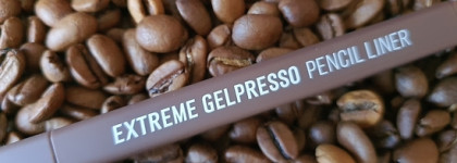 Очень стойкий карандаш для глаз Clio Extreme Gelpresso Pensil Liner 02