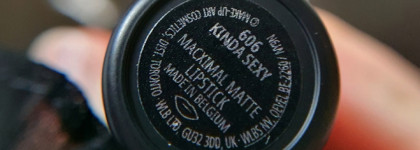 Придайте губам объем: MAC Macximal Matte Lipstick, #Kinda Sexy