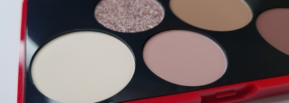 Рождественская палетка теней для век Bobbi Brown Smokey Gleam Eyeshadow Palette Christmas Holiday 2024