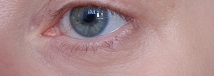 Худшая тушь для ресниц: Far and For Extra Volume Mascara 04 Green