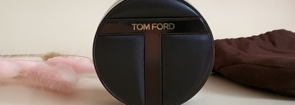 Лучший кушон для мгновенного макияжа: Tom Ford Architecture Soft Matte Blurring Cushion Foundation SPF 40/PA+++, # 04 Rose
