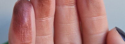 Палетка теней Essence The brown edition: и в пир, и в мир - но только на её условиях