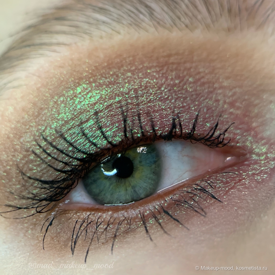 Natasha Denona Glam Face & Eye Palette, Light + Рассыпчатый пигмент Сердцеедка от Тамми Танука