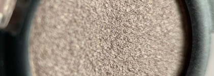 Бюджетные тени на каждый день. Essence Soft Touch Eyeshadow в оттенках Eternity (03) и XOXO (04)