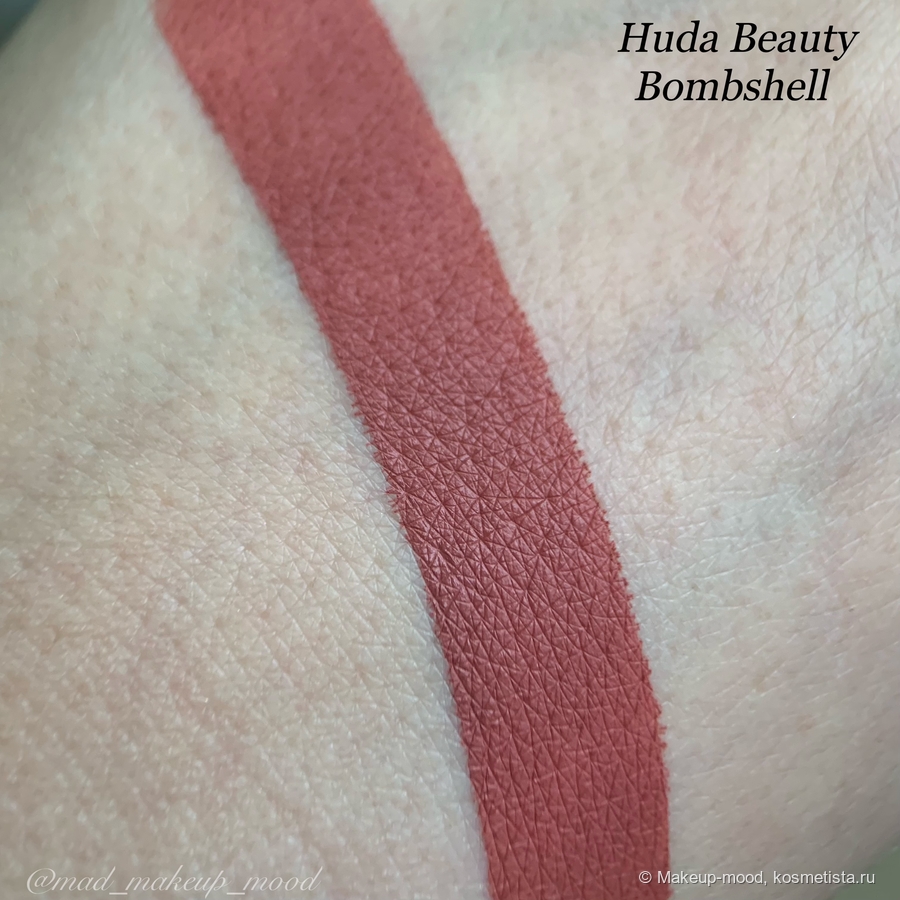 Huda Beauty Liquid Matte Lipstick : Bombshell