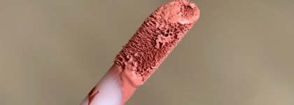 Знаменитые матовые помады в обновленной формуле. Huda Beauty Liquid Matte Lipstick: Bombshell, Sweet Talker, Trophy Wife