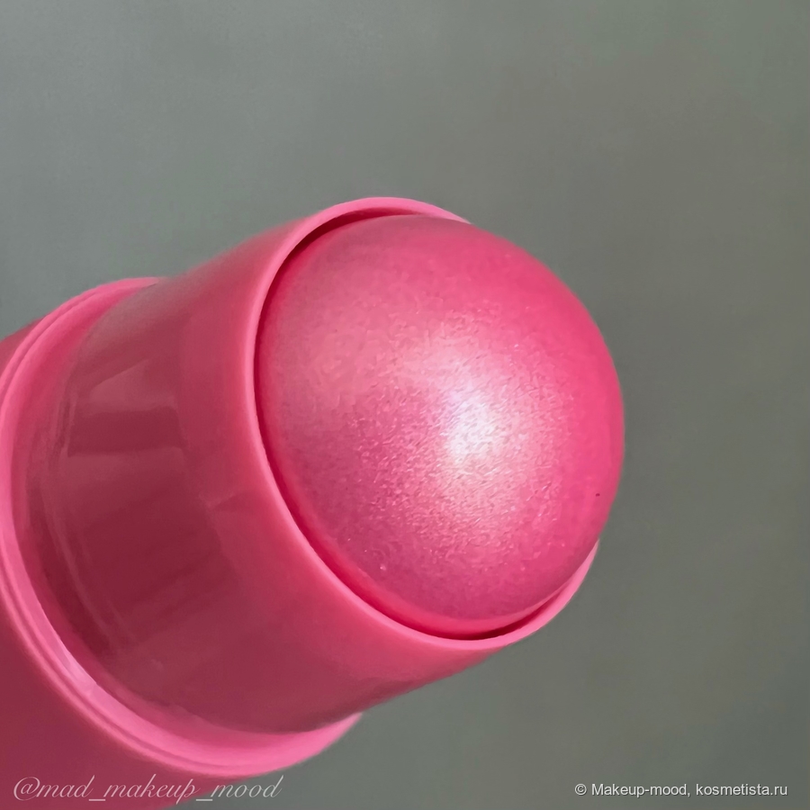 Huda Beauty Cheeky Tint Blush Stick в оттенке Proud Pink