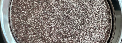 Спарклы от российского бренда Shik. Single Eyeshadow: Vega, Capella, Sun, Mimosa