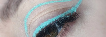 Гелевая подводка из новой коллекции Beauty Bomb: за или против?