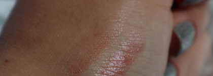 Средства для губ от Darling* — Darling* Wet Kiss и Darling* Velvet Water