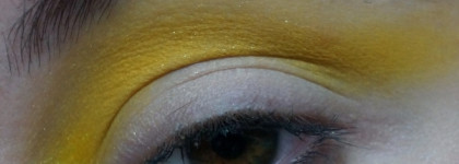 Спонтанный макияж в солнечных тонах с пигментами Sigil Inspired