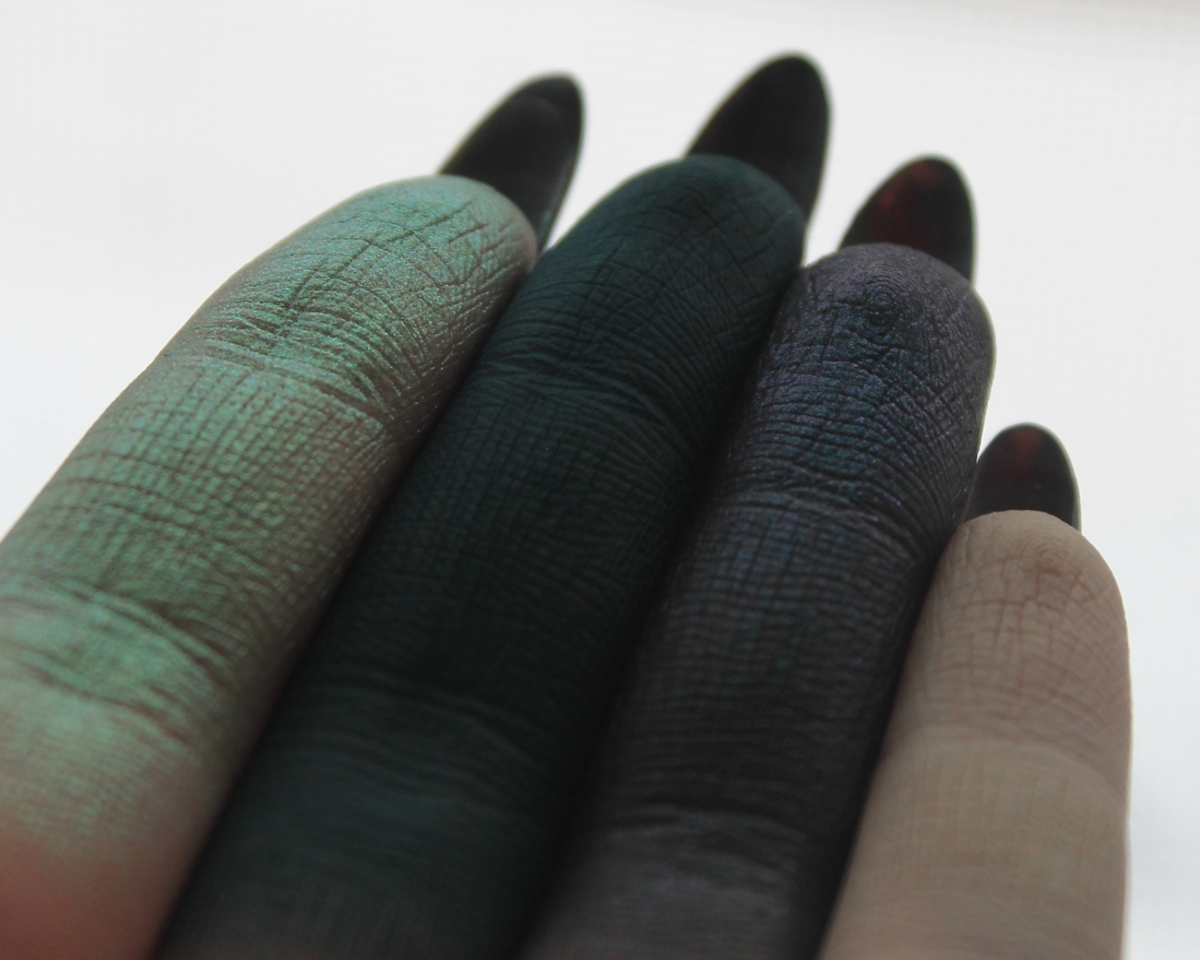 Видно, что Frodo немного отливает розовым.