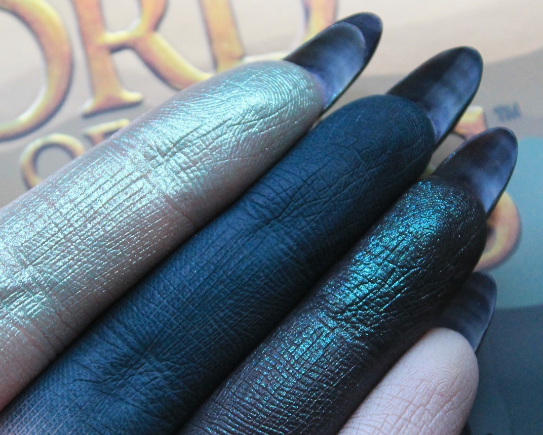 Слева направо: The Shire, Boromir, Frodo, Merry.