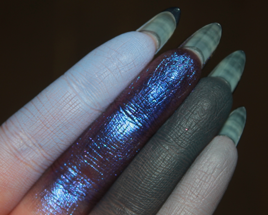 Слева направо: Little Storm Cloud, Nevermore, In Stitches, Full of Woe. Вспышка.