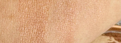 Мой лучший бронзер Catrice Sun Lover Glow Bronzing Powder в оттенке 010 Sun-kissed Bronze. С ним я всегда выгляжу так, словно только что вернулась из отпуска