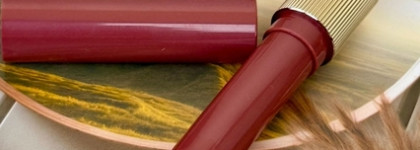 Не совсем шоколадный, но очень приятный оттенок на каждый день. Помада-бальзам Vivienne Sabo Glossy Lip Balm La La Laque в оттенке 06 Chocolat