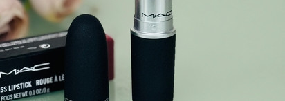 Покупала, покупаю и буду покупать. Лучшая матовая помада MAC Powder Kiss в оттенках 314 Mull It Over и 930 Bricktrought