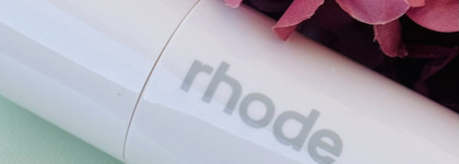 Эффект влажной кожи с увлажняющим мистом для лица Rhode Glazing Mist