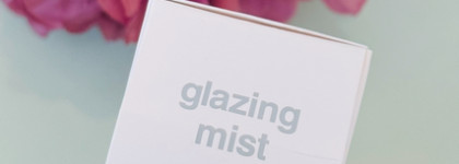 Эффект влажной кожи с увлажняющим мистом для лица Rhode Glazing Mist