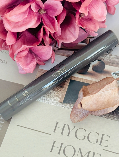 Синие ресницы c термо-тушью OK Beauty Extra volume tubing mascara в оттенке Indigo