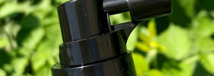 Корейская Новинка! Тоник для ухода за кожей головы Holika Holika с маслом чайного дерева Tea Tree Scalp Care