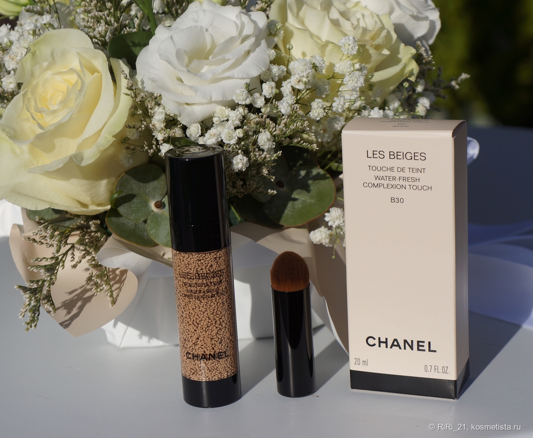 Новинка Chanel Les Beiges Touche De Teint Water Fresh Complexion Touch