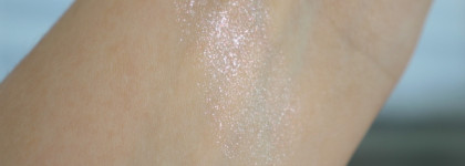 Нюдовые оттенки сияющих теней от Bodyography: Stratus и Sparkler и их аналоги от Natasha Denona и Bobbi Brown