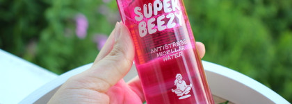 Средства для очищения лица от бренда Super Beezy: что стоит за яркими баночками?