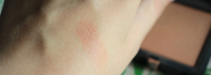 Максимально летний бронзер: Givenchy Teint Couture Healthy Glow Powder 02