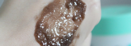 А вы заботитесь о своём скальпе? Скраб для кожи головы Aravia Volume Hair Scrub