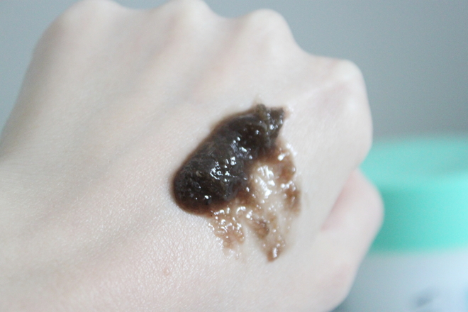 А вы заботитесь о своём скальпе? Скраб для кожи головы Aravia Volume Hair Scrub