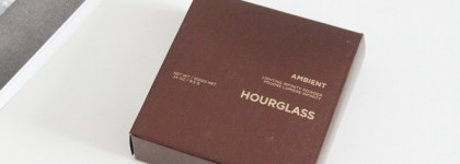 Люксовые блестки задорого. Пудра Hourglass Ambient Lighting Infinity Powder