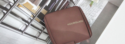 Люксовые блестки задорого. Пудра Hourglass Ambient Lighting Infinity Powder