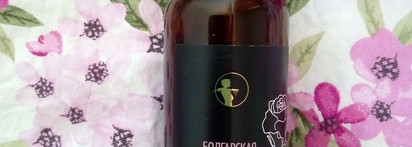 Альтернатива тонику в моей косметичке: болгарская розовая вода от Мастерской Олеси Мустаевой и цветочная вода розы от Спивакъ